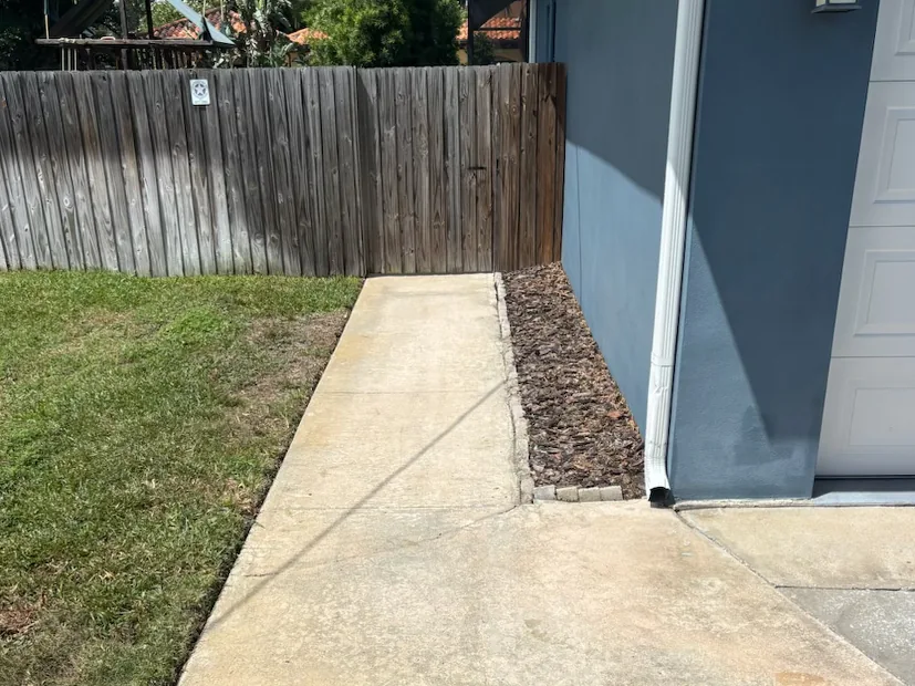 After: side walkway cleaned of rust and algae in Tampa